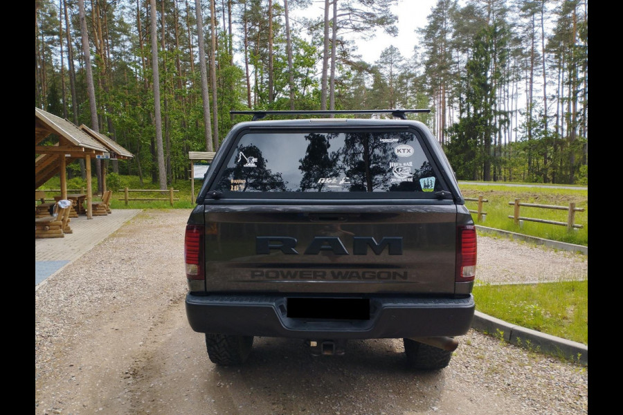 Dodge Ram 2500 Power Wagon 6,4 V8 4x4 Crew Cab LPG onderbouw