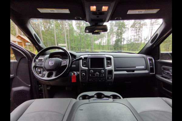 Dodge Ram 2500 Power Wagon 6,4 V8 4x4 Crew Cab LPG onderbouw