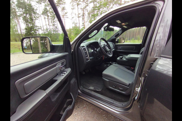 Dodge Ram 2500 Power Wagon 6,4 V8 4x4 Crew Cab LPG onderbouw