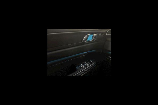 Lynk & Co RS Shadow Edition 01 Trekhaak Pano 360° Navi Adapt cruise 262PK Elekr. Achterklep