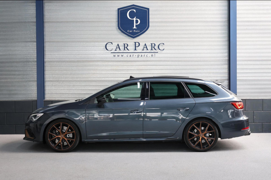 Seat Leon 2.0 TSI CUPRA R 300+PK LED/CARBON/VIRTUAL/SFEER/PANO/ALCANTARA+S.VERWARMING/19" LMV/CAM/ACC/ECC/12 MND GARANTIE!