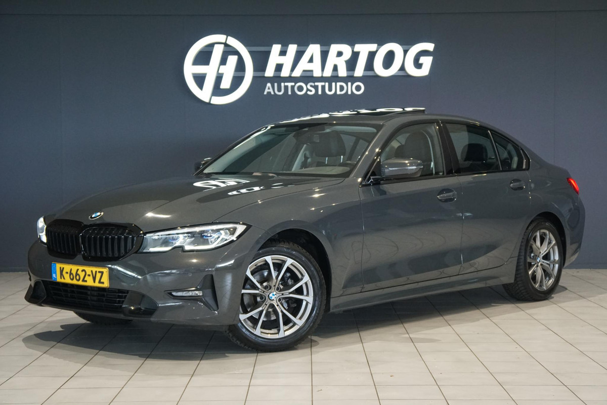 BMW 3 Serie 318i High Executive + SCHUIFDAK / LASERLIGHT / LEDER / TREKHAAK BMW 3 Serie 318i High Executive + SCHUIFDAK / LASERLIGHT / LEDER / TREKHAAK