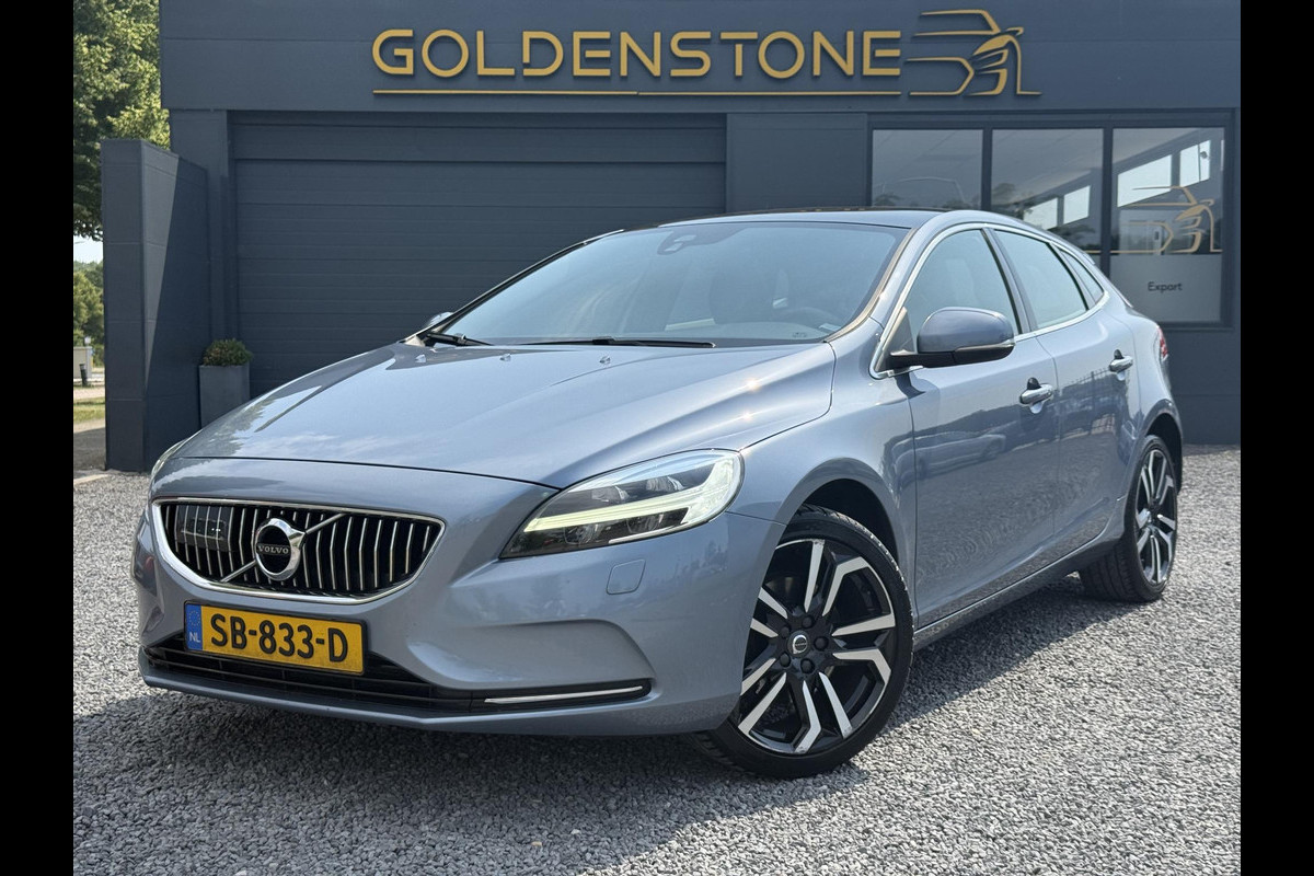 Volvo V40 2.0 T2 Nordic+ Dealer Onderhouden,Pano,Leder,Navi,Camera,Pdc,Stoelverw,123pk,Clima,Cruise,Lm velgen,N.A.P,6 Bak,Apk tot 06-2026 Volvo V40 2.0 T2 Nordic+ Dealer Onderhouden,Pano,Leder,Navi,Camera,Pdc,Stoelverw,123pk,Clima,Cruise,Lm velgen,N.A.P,6 Bak,Apk tot 06-2026