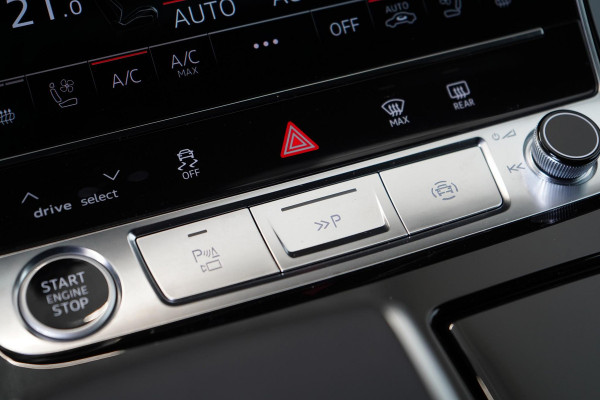 Audi Q8 60 TFSI e quattro Pro Line S Competition | B&O | Massagestoelen | Laser LED | Panoramadak | Trekhaak | Luchtvering