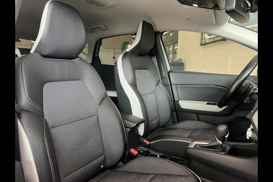 Renault Captur 1.3 TCe 130 Intens | Groot Navi | Bose | Stoelverwarming | Camera | Led | PDC | 17" | Volledig onderhouden!