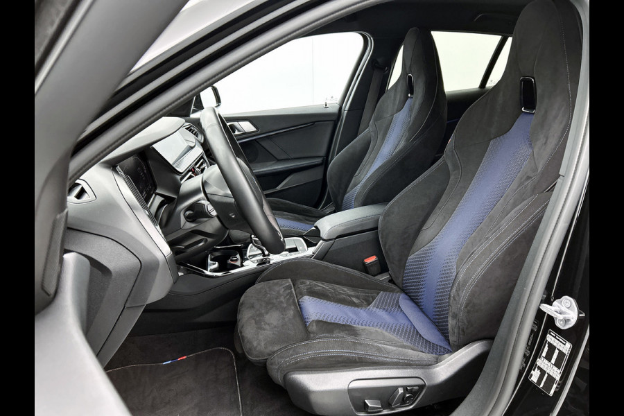 BMW 1-serie 118i High Executive M-Sport Plus (Dealer onderhoud, Navi Pro, Camera, PDC V+A, StoelV, Digitale dash, Etc)