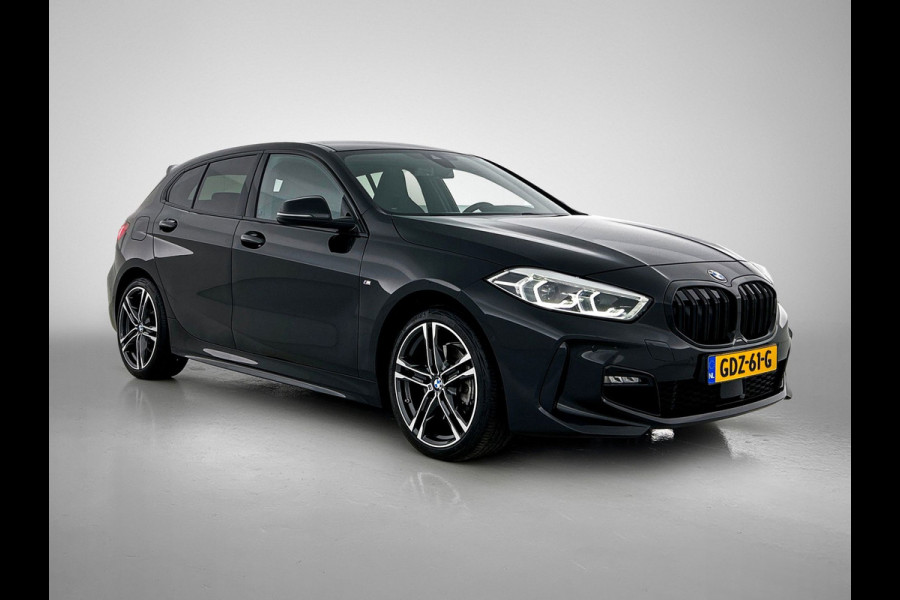 BMW 1-serie 118i High Executive M-Sport Plus (Dealer onderhoud, Navi Pro, Camera, PDC V+A, StoelV, Digitale dash, Etc)