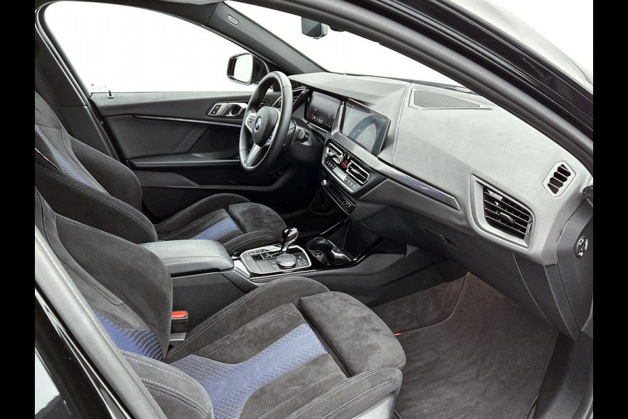 BMW 1-serie 118i High Executive M-Sport Plus (Dealer onderhoud, Navi Pro, Camera, PDC V+A, StoelV, Digitale dash, Etc)