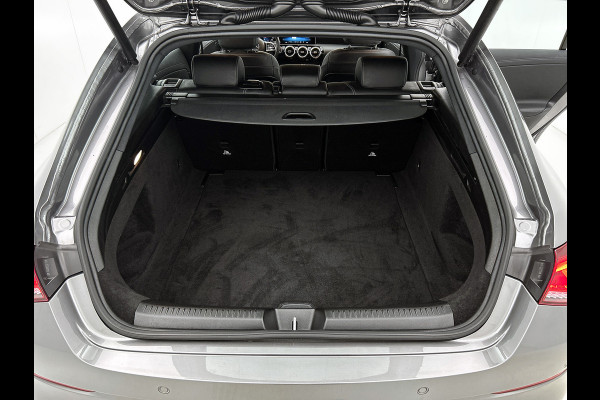 Mercedes-Benz CLA-Klasse Shooting Brake 200 Business Luxury | Lichtmetalen velgen | MBUX wide screen | Navigatie | Parkings support met camera achter | Inclusief 24 maanden Mercedes-Benz Certified garantie voor Europa.