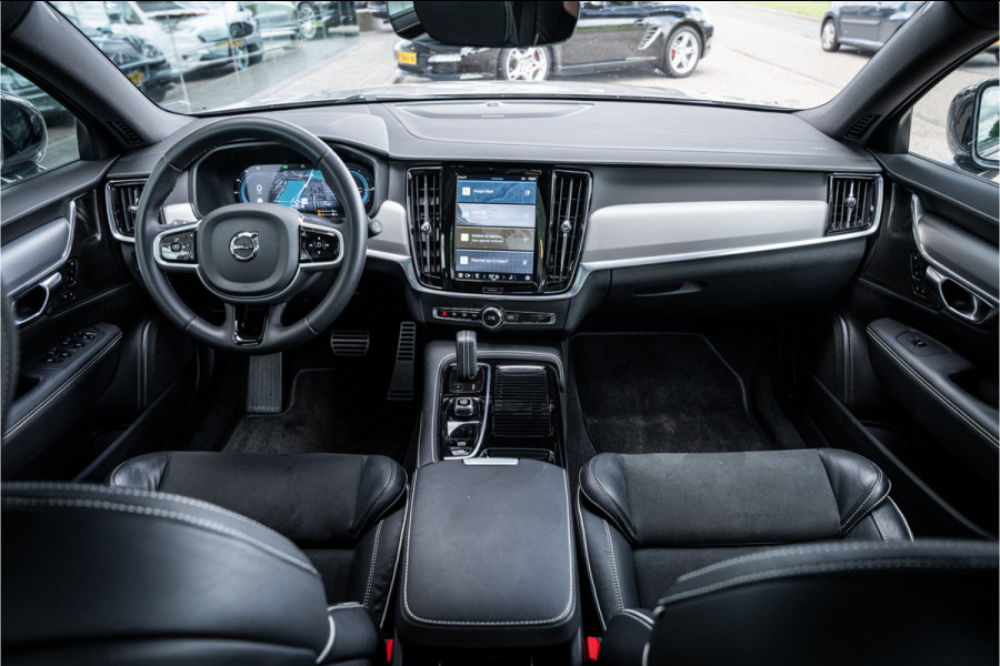 Volvo V90 2.0 T6 AWD R-Design ** Panodak ** Trekhaak ** NAP!!