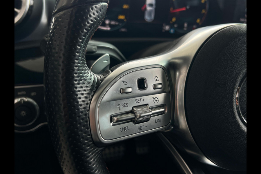 Mercedes-Benz A-Klasse 180 Business Solution AMG NL AUTO | PANO | STOELVERW | CAMERA | SFEERVERL | MEMORY