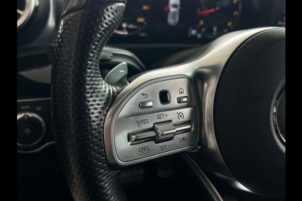Mercedes-Benz A-Klasse 180 Business Solution AMG NL AUTO | PANO | STOELVERW | CAMERA | SFEERVERL | MEMORY