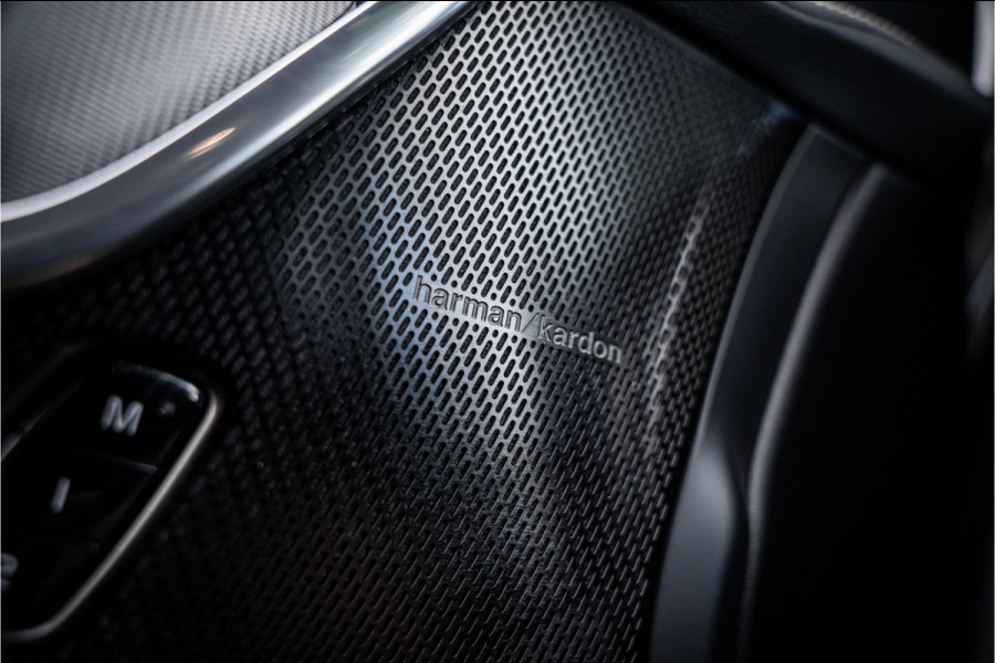 Volvo V90 2.0 T6 AWD R-Design ** Panodak ** Trekhaak ** NAP!!