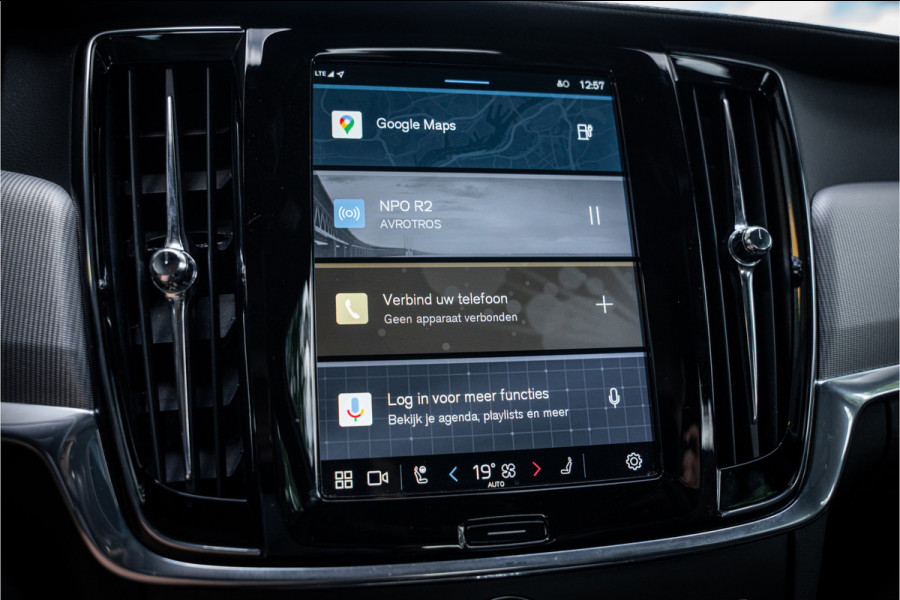 Volvo V90 2.0 T6 AWD R-Design ** Panodak ** Trekhaak ** NAP!!