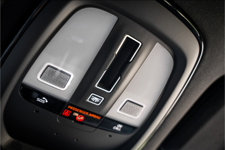Volvo V90 2.0 T6 AWD R-Design ** Panodak ** Trekhaak ** NAP!!