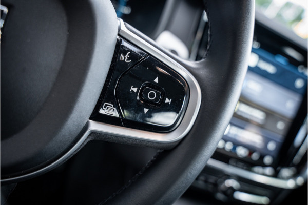 Volvo V90 2.0 T6 AWD R-Design ** Panodak ** Trekhaak ** NAP!!