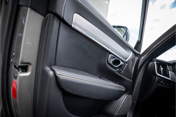 Volvo V90 2.0 T6 AWD R-Design ** Panodak ** Trekhaak ** NAP!!