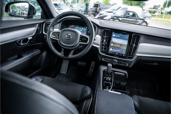 Volvo V90 2.0 T6 AWD R-Design ** Panodak ** Trekhaak ** NAP!!