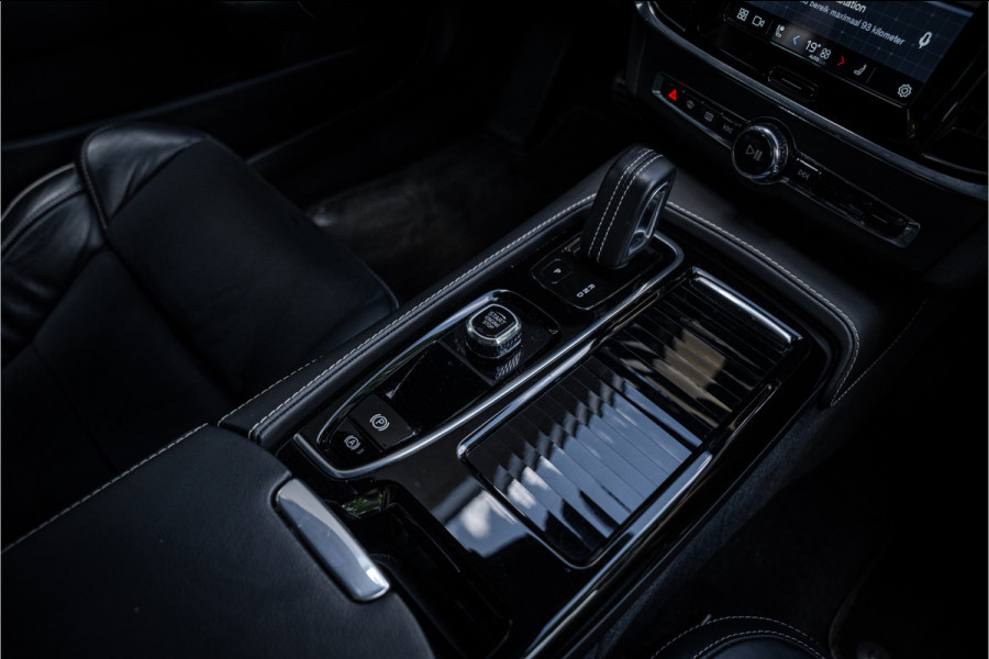 Volvo V90 2.0 T6 AWD R-Design ** Panodak ** Trekhaak ** NAP!!