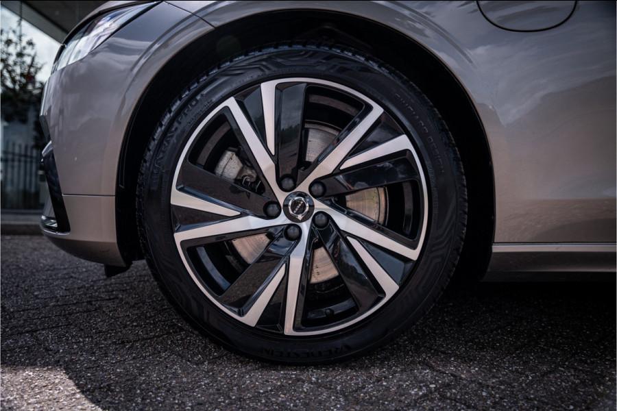 Volvo V90 2.0 T6 AWD R-Design ** Panodak ** Trekhaak ** NAP!!