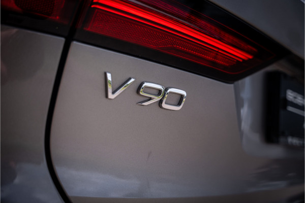 Volvo V90 2.0 T6 AWD R-Design ** Panodak ** Trekhaak ** NAP!!