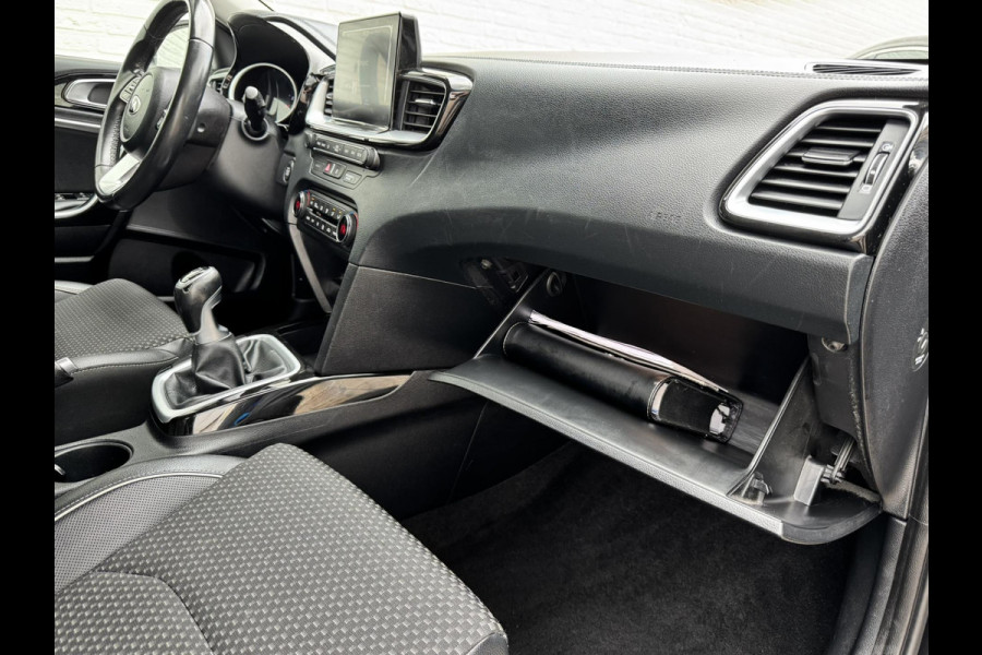 Kia Ceed Sportswagon 1.0 T-GDi GT-Line Cruise control Climate control Full LED Apple Carplay / Android Auto