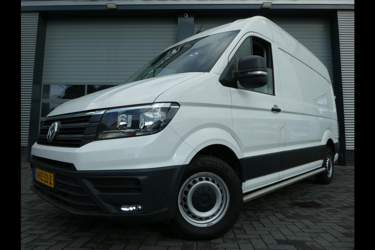 Volkswagen Crafter 35 2.0 TDI 180 pk L3H3 ( L2H2) airco, apple carplay ,camera ,trekhaak Volkswagen Crafter 35 2.0 TDI 180 pk L3H3 ( L2H2) airco, apple carplay ,camera ,trekhaak