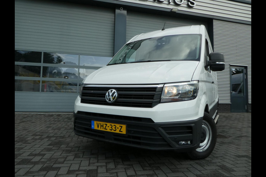 Volkswagen Crafter 35 2.0 TDI 180 pk L3H3 ( L2H2) airco, apple carplay ,camera ,trekhaak