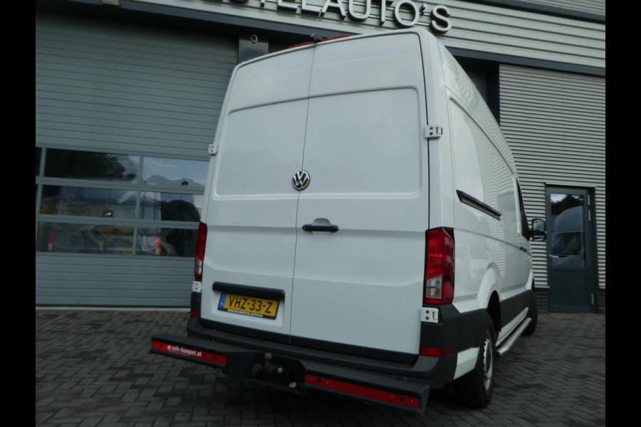 Volkswagen Crafter 35 2.0 TDI 180 pk L3H3 ( L2H2) airco, apple carplay ,camera ,trekhaak