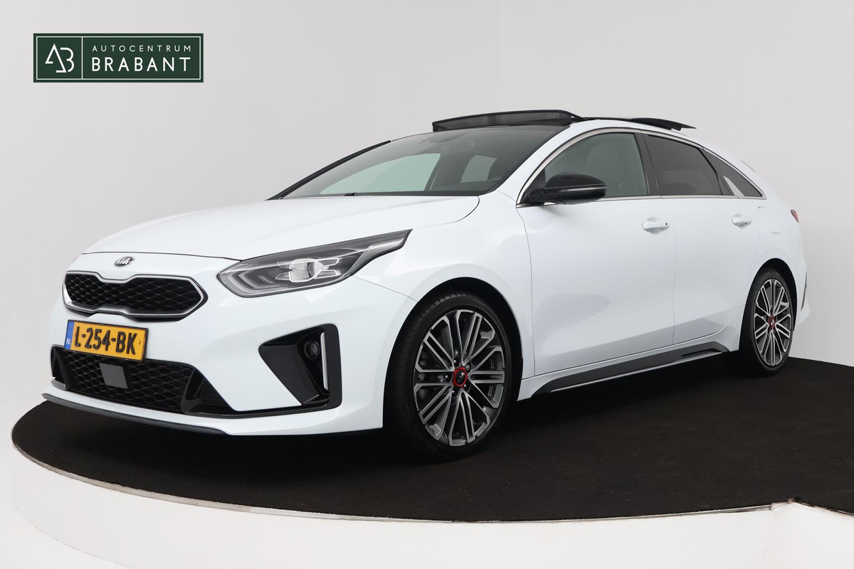 Kia ProCeed 1.5 T-GDI GT-Line (PANORAMADAK, ACHTERUITRIJCAMERA, NAVIGATIE, AUTOMAAT, STOEL/STUUR VERWARMING, NL-AUTO) Kia ProCeed 1.5 T-GDI GT-Line (PANORAMADAK, ACHTERUITRIJCAMERA, NAVIGATIE, AUTOMAAT, STOEL/STUUR VERWARMING, NL-AUTO)