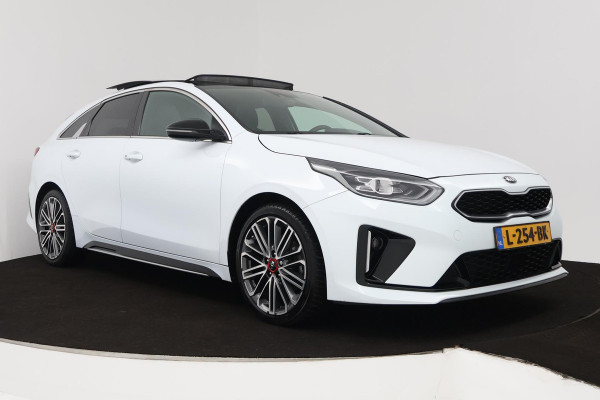 Kia ProCeed 1.5 T-GDI GT-Line (PANORAMADAK, ACHTERUITRIJCAMERA, NAVIGATIE, AUTOMAAT, STOEL/STUUR VERWARMING, NL-AUTO)