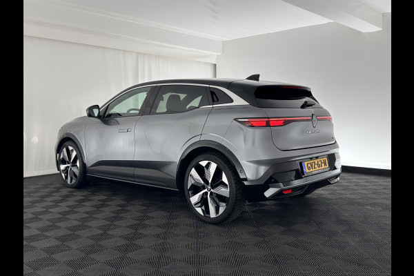 Renault Mégane E-Tech EV60 Optimum Charge Techno [ 3-Fase ] *HEAT-PUMP | LEATHER-MICROFIBRE | FULL-LED | ADAPTIVE-CRUISE | LANE-ASSIST | TOPVIEW | KEYLESS | HEATED-COMFORTSEATS | DAB+ | CAMERA | CARPLAY | TOWBAR | NAVI-FULLMAP | DIGI-COCKPIT | 20"ALU*