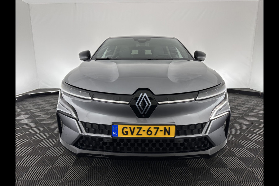 Renault Mégane E-Tech EV60 Optimum Charge Techno [ 3-Fase ] *HEAT-PUMP | LEATHER-MICROFIBRE | FULL-LED | ADAPTIVE-CRUISE | LANE-ASSIST | TOPVIEW | KEYLESS | HEATED-COMFORTSEATS | DAB+ | CAMERA | CARPLAY | TOWBAR | NAVI-FULLMAP | DIGI-COCKPIT | 20"ALU*