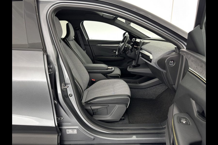 Renault Mégane E-Tech EV60 Optimum Charge Techno [ 3-Fase ] *HEAT-PUMP | LEATHER-MICROFIBRE | FULL-LED | ADAPTIVE-CRUISE | LANE-ASSIST | TOPVIEW | KEYLESS | HEATED-COMFORTSEATS | DAB+ | CAMERA | CARPLAY | TOWBAR | NAVI-FULLMAP | DIGI-COCKPIT | 20"ALU*