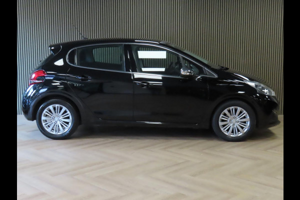 Peugeot 208 1.2 PureTech Blue Lease Allure AIRCO GLAZEN DAK CRUISE CONTROL