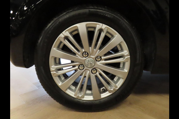 Peugeot 208 1.2 PureTech Blue Lease Allure AIRCO GLAZEN DAK CRUISE CONTROL