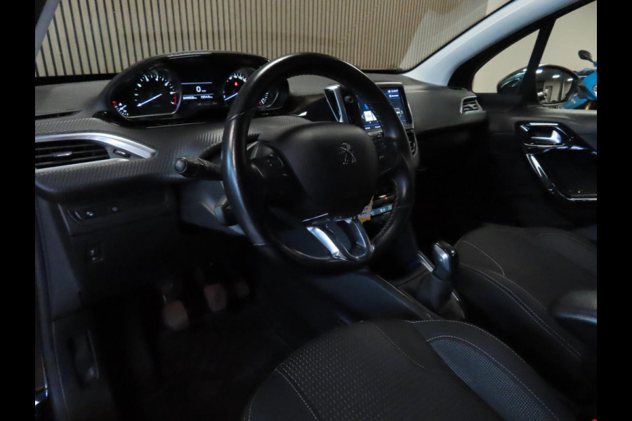 Peugeot 208 1.2 PureTech Blue Lease Allure AIRCO GLAZEN DAK CRUISE CONTROL