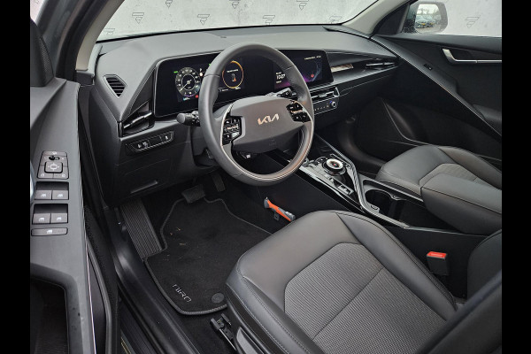 Kia Niro EV DynamicLine 64.8 kWh | Prijs incl. vooraftrek 2000.- inruilpremie | Adapt. Cruise | Carplay/Android Auto | Sensoren | Camera | Keyless Entry |