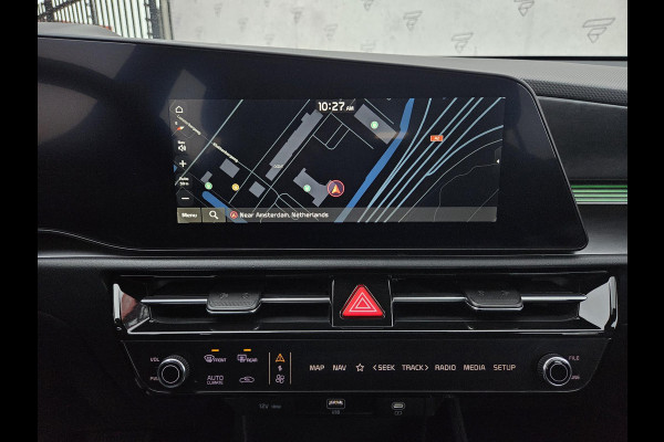 Kia Niro EV DynamicLine 64.8 kWh | Prijs incl. vooraftrek 2000.- inruilpremie | Adapt. Cruise | Carplay/Android Auto | Sensoren | Camera | Keyless Entry |