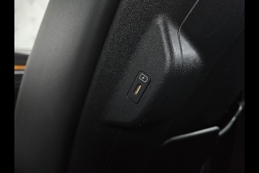 Kia Niro EV DynamicLine 64.8 kWh | Prijs incl. vooraftrek 2000.- inruilpremie | Adapt. Cruise | Carplay/Android Auto | Sensoren | Camera | Keyless Entry |