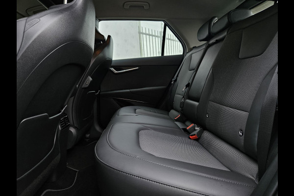 Kia Niro EV DynamicLine 64.8 kWh | Prijs incl. vooraftrek 2000.- inruilpremie | Adapt. Cruise | Carplay/Android Auto | Sensoren | Camera | Keyless Entry |