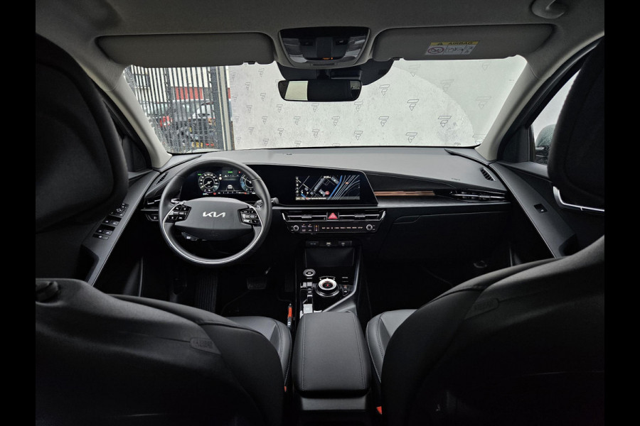 Kia Niro EV DynamicLine 64.8 kWh | Prijs incl. vooraftrek 2000.- inruilpremie | Adapt. Cruise | Carplay/Android Auto | Sensoren | Camera | Keyless Entry |