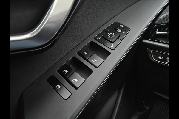 Kia Niro EV DynamicLine 64.8 kWh | Prijs incl. vooraftrek 2000.- inruilpremie | Adapt. Cruise | Carplay/Android Auto | Sensoren | Camera | Keyless Entry |
