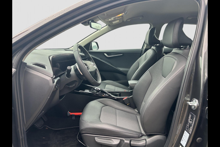 Kia Niro EV DynamicLine 64.8 kWh | Prijs incl. vooraftrek 2000.- inruilpremie | Automaat | Camera | Navi | Cruise | H-Leder | Apple Carplay & Android Auto |