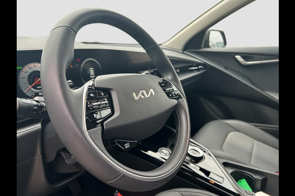 Kia Niro EV DynamicLine 64.8 kWh | Prijs incl. vooraftrek 2000.- inruilpremie | Automaat | Camera | Navi | Cruise | H-Leder | Apple Carplay & Android Auto |