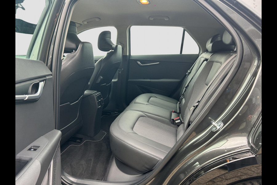 Kia Niro EV DynamicLine 64.8 kWh | Prijs incl. vooraftrek 2000.- inruilpremie | Automaat | Camera | Navi | Cruise | H-Leder | Apple Carplay & Android Auto |