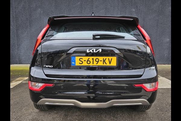 Kia Niro EV DynamicLine 64.8 kWh | Prijs incl. vooraftrek 2000.- inruilpremie | Automaat | Camera | Navi | H-Leder | Apple Carplay/Android Auto | Key-Less | Clima | 17" Velgen | PDC | Cruise | LED |