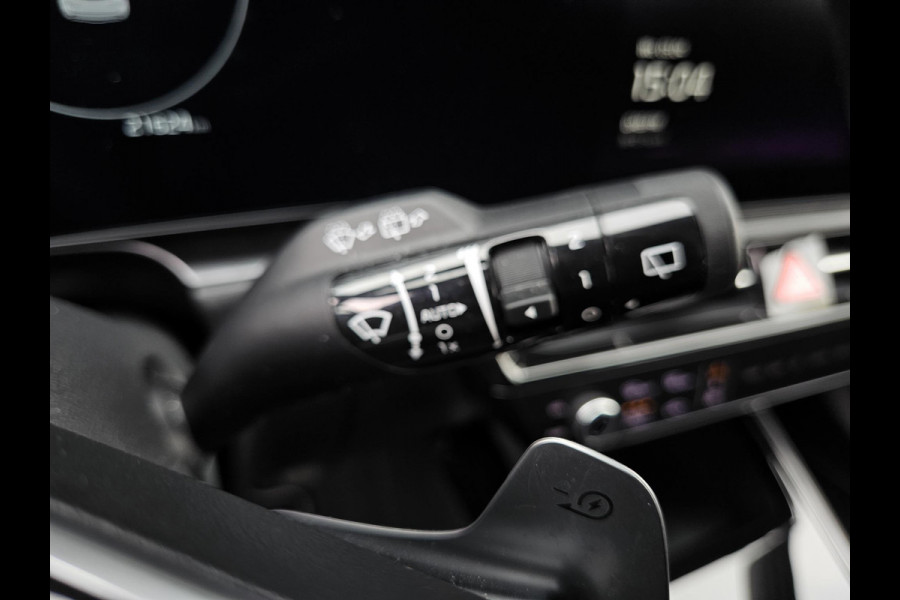 Kia Niro EV DynamicLine 64.8 kWh | Prijs incl. vooraftrek 2000.- inruilpremie | Automaat | Camera | Navi | H-Leder | Apple Carplay/Android Auto | Key-Less | Clima | 17" Velgen | PDC | Cruise | LED |