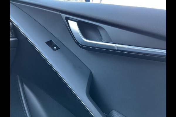Kia Niro EV DynamicLine 64.8 kWh | Automaat | Clima | Camera | Cruise | H-Leder | Apple Carplay & Android Auto |