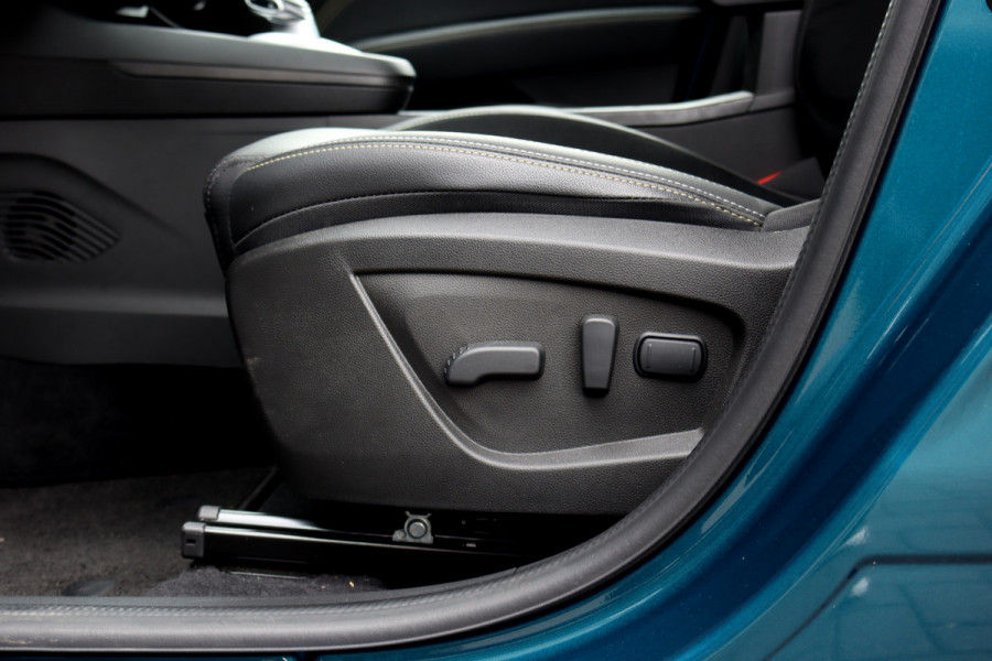 Renault Arkana 1.6 E-Tech hybrid 145 E-Tech engineered | ACC | BOSE | Verwarmd Stuurwiel | Stoelverwarming | Dodehoekassistent | Camera | Leder |